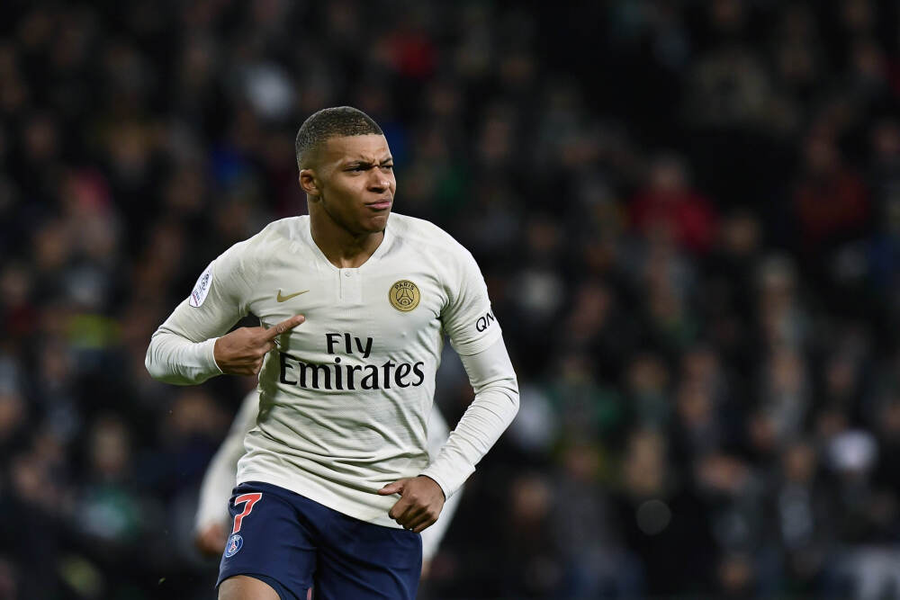 输球不到24小时 皇马解雇主帅阿隆索